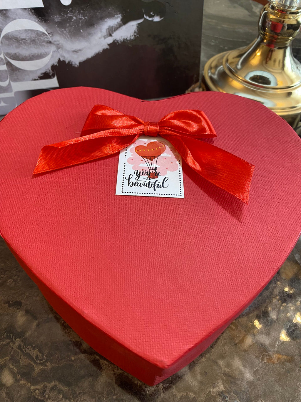 Midi Red Heart Love Box