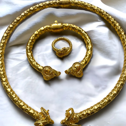 Ares Antik Set